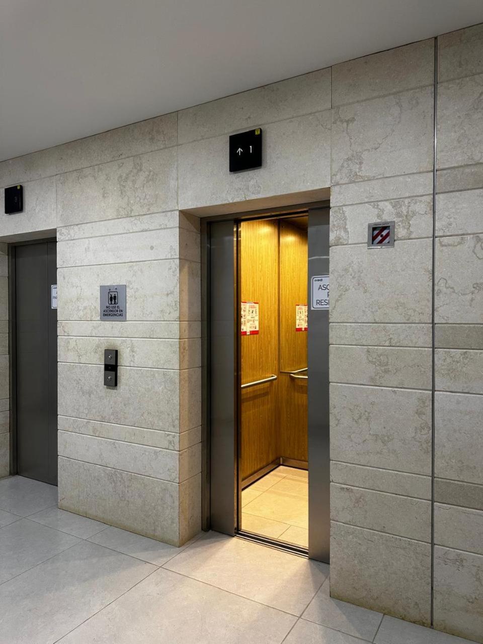 Baia Kristal Andrés Cartagena